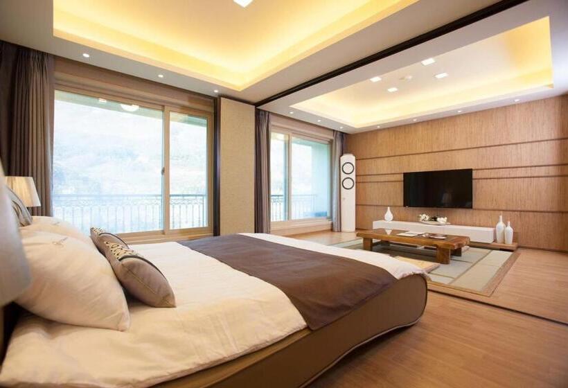 Cheongpyeong Family Hotel Caviar Resort