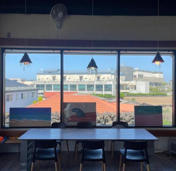 הוסטל Surf Stay