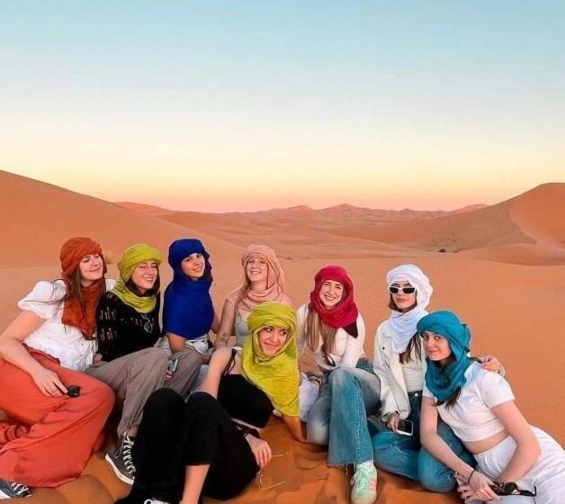 هتل East Desert & Luxury Camp