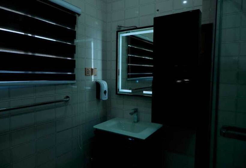 ペンション 247 Executive Lodge