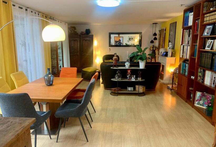 膳宿费 Chambres Privées Avec Piscine Partagées Et Cuisine Partagée à 20 Minutes De Paris Et 40 Minutes De D