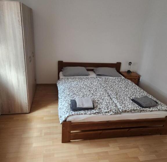 Radio Hotel Bratislava