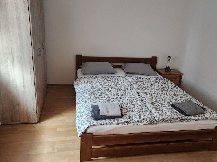 Radio Hotel Bratislava