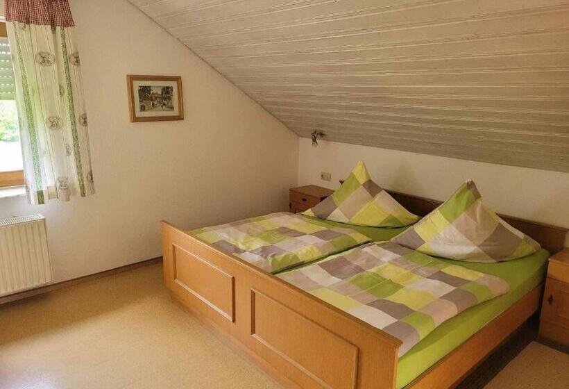 ユースホステル Haus Resi