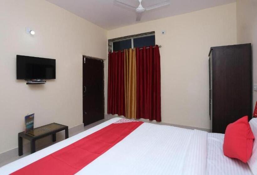 Goroomgo Hotel Moonlight Bhubaneswar   Premium Quality Of Service Awarded