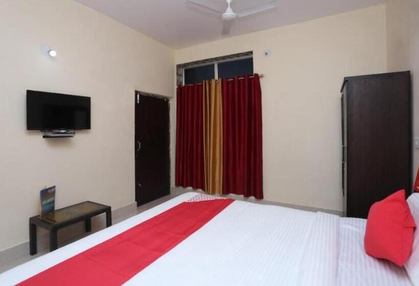 Goroomgo Hotel Moonlight Bhubaneswar   Premium Quality Of Service Awarded