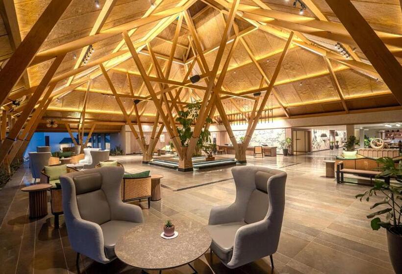 בית מלון כפרי Radisson Resort Hatgad Saputara