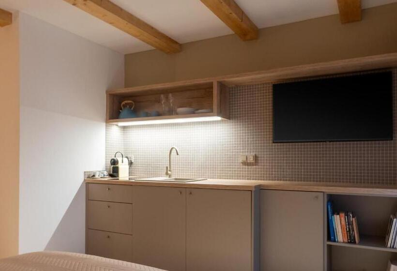 White Wolf Boutique Apartments