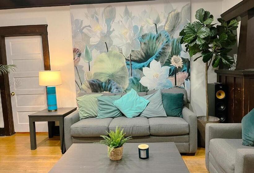 Echo Zen Hostel
