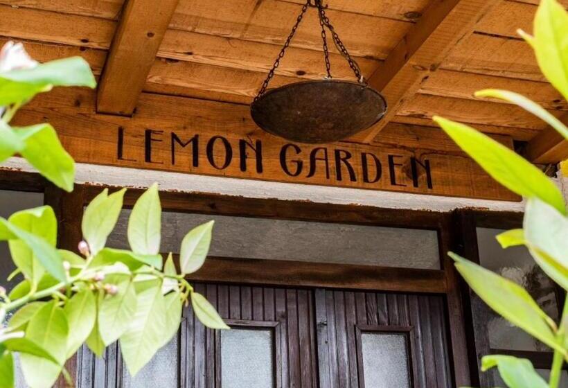 Schronisko Lemon Garden