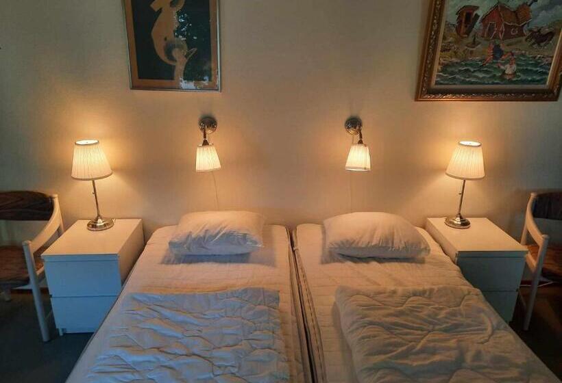 住宿加早餐  Mäshult Kurs & Lägergård