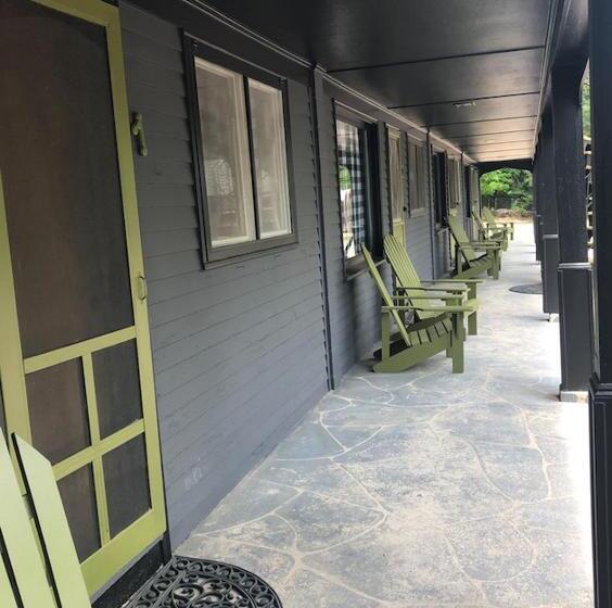 Cottage Place On Squam Lake   Suites