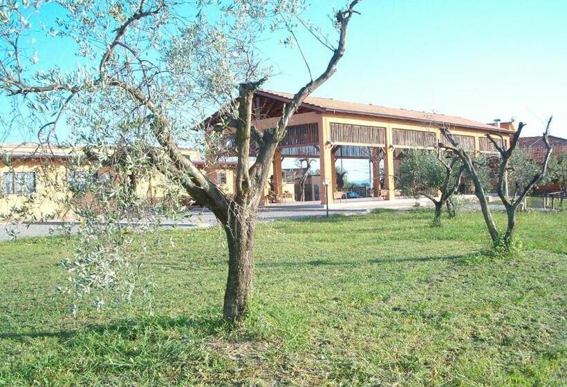 هتل Agriturismo Il Borghetto