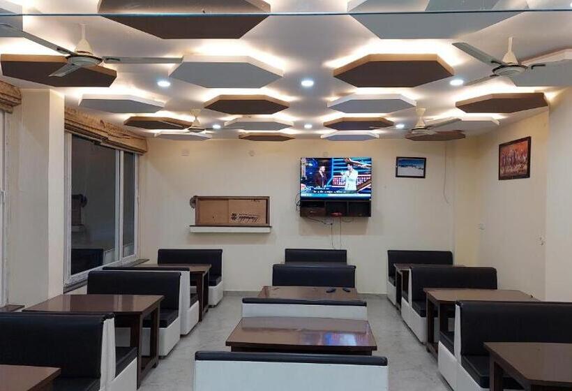 فندق Anantam Residency