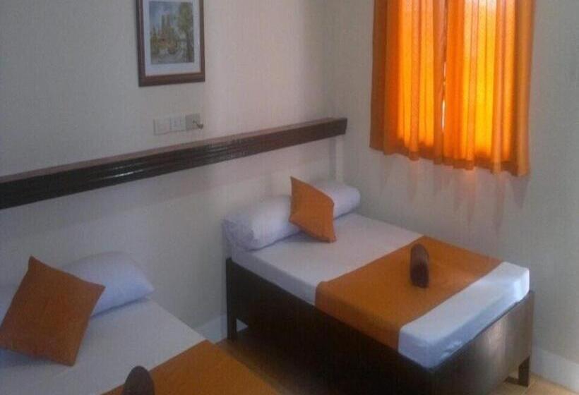 فندق Oyo 1079 Mayon View Garden Apartelle Sa Bukid