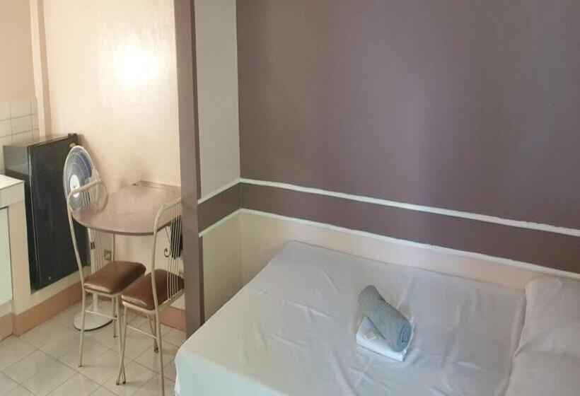 فندق Oyo 1079 Mayon View Garden Apartelle Sa Bukid