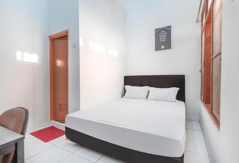 هتل Oyo Life 3047 Gita Kencana
