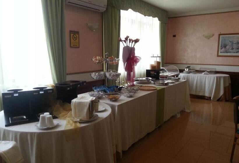 ホテル Ristorante Europa