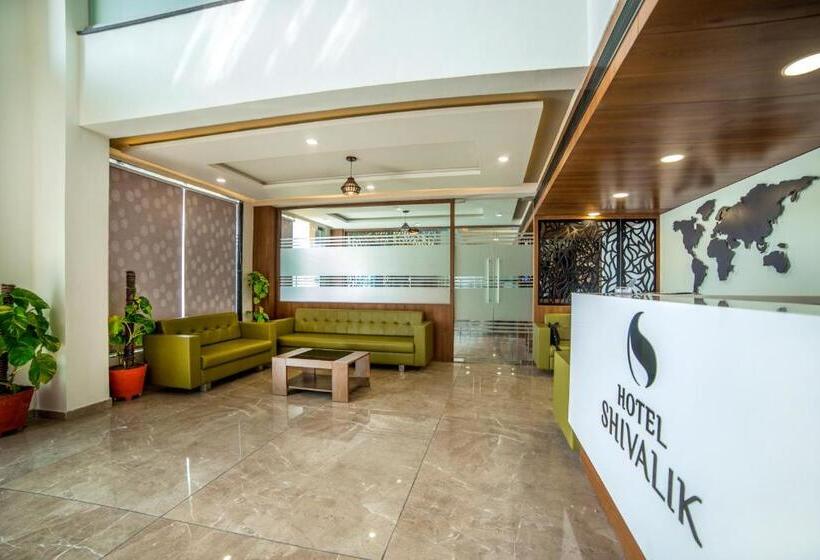 Отель Shivalik   Mehsana