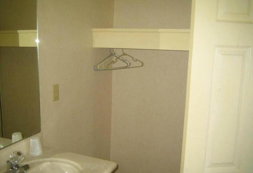 Мотель Budget Inn Carlisle
