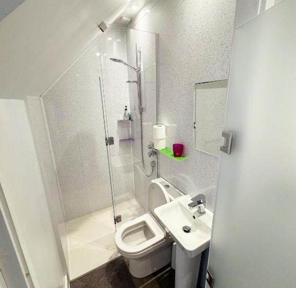 بنسيون 4 Spicer Road