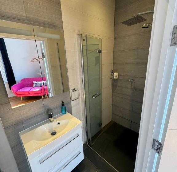 بنسيون 4 Spicer Road