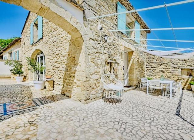 بنسيون Domaine En Pierre Avec Piscine Et Jacuzzi Au Mas Lucia