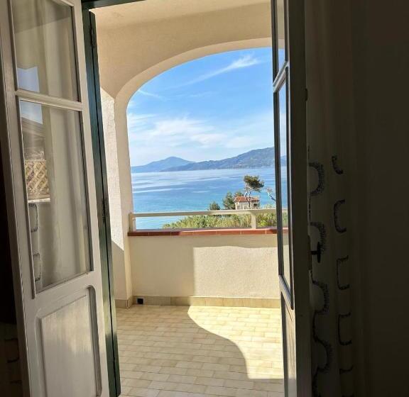 بنسيون Da Lucia   Casa Vacanze