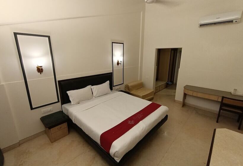 Royal Garden Resort