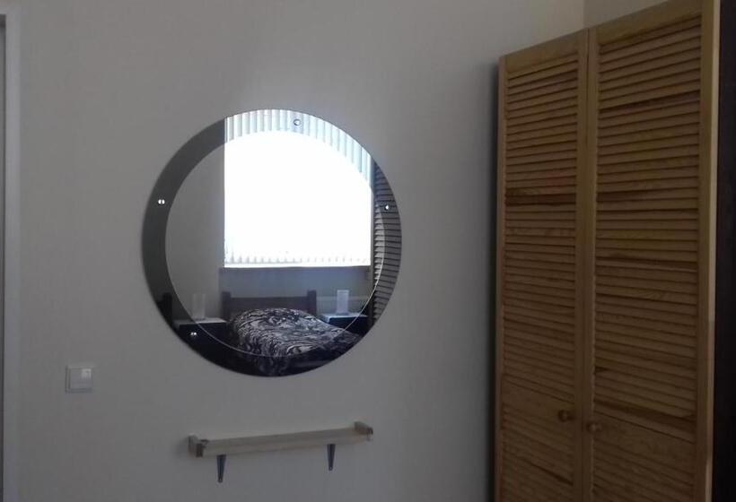 Yasmina Hostel