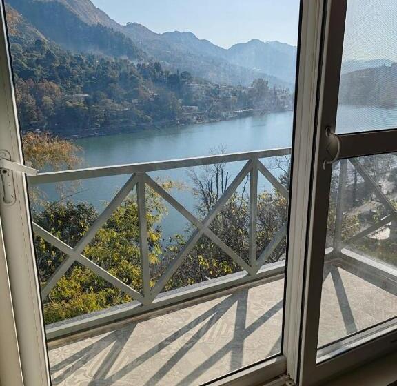 فندق Hibiscus Lakeview Resort Bhimtal