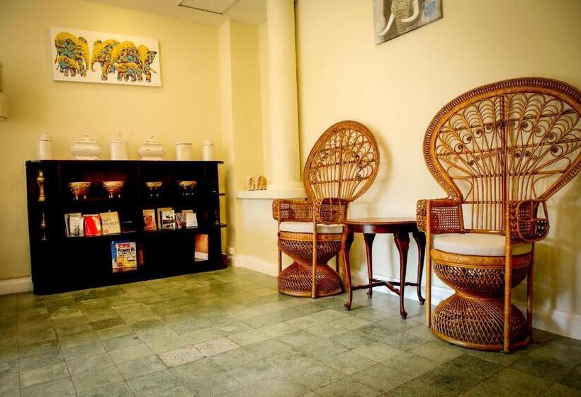 هتل Le Luxe Boutique