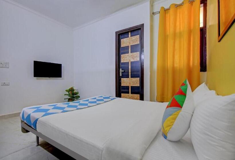 Hotel O Kd Plaza Saket Residency Near Saket Metro Station
