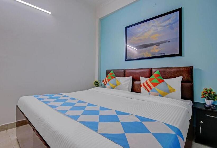 Hotel O Kd Plaza Saket Residency Near Saket Metro Station