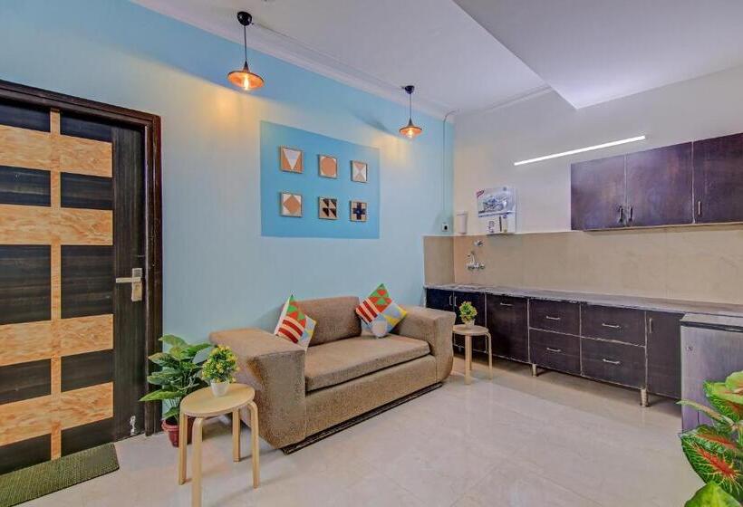 Hotel O Kd Plaza Saket Residency Near Saket Metro Station