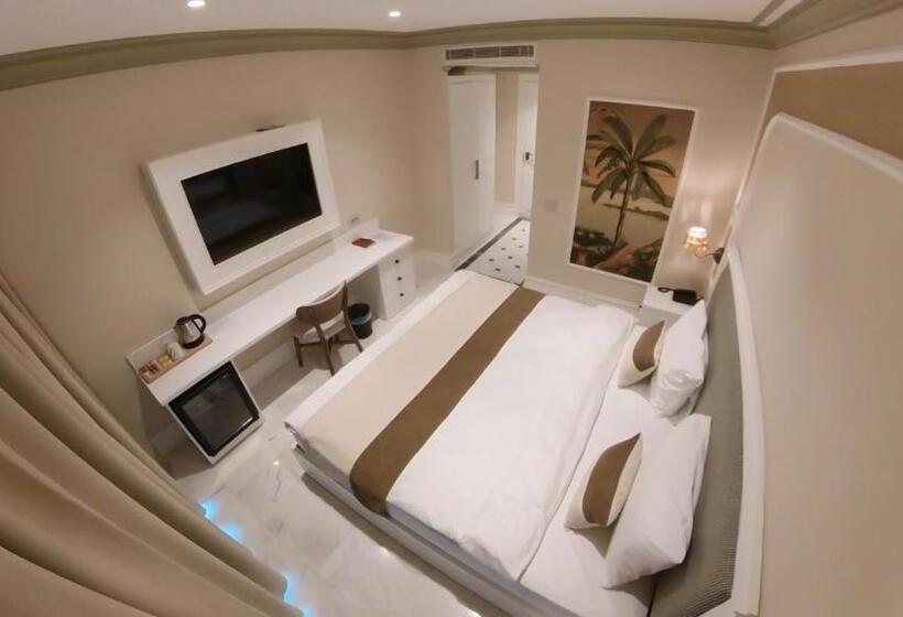 Mono Life Hotel çeşme