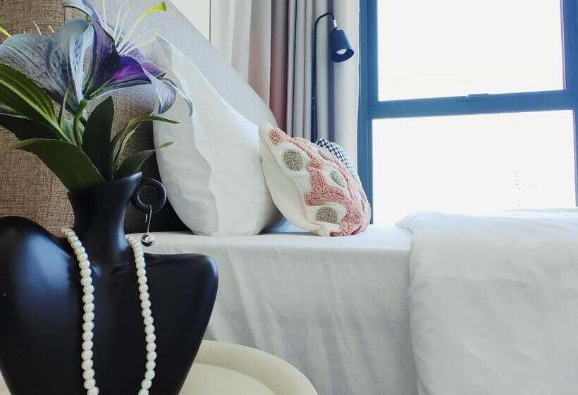 158 Urban Suites Georgetown New Condo City View