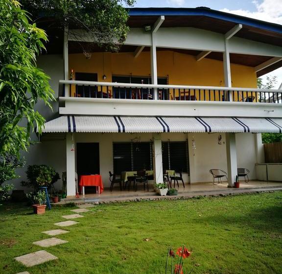 Bed and Breakfast La Perla De Farallon