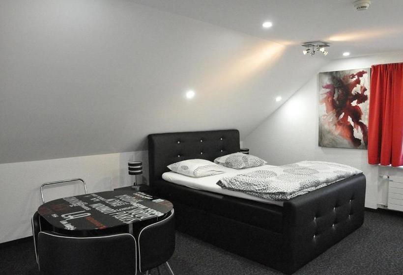 בית מלון כפרי Hôtel Du Chasseur