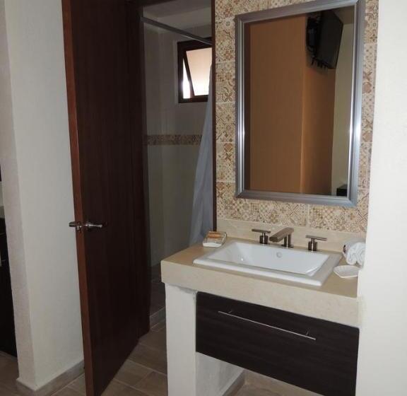 فندق Plaza Bernal