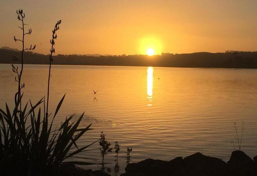 فندق على الطريق Al Louise Accommodation