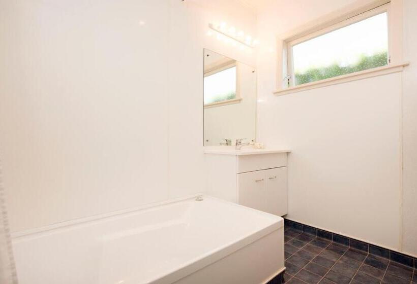 Waimarie On Riverside Motel & Apartments