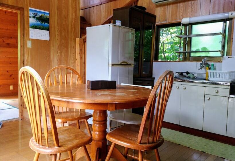 فندق Cottage Canac