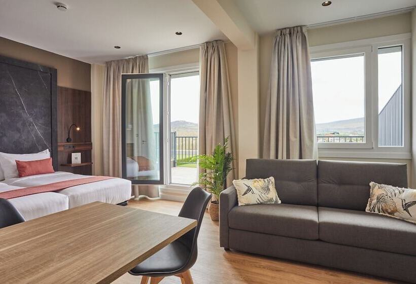 בית מלון כפרי Apartamentos Silken Fontibre Iberia Spa