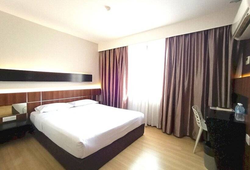 هتل Hi Inn