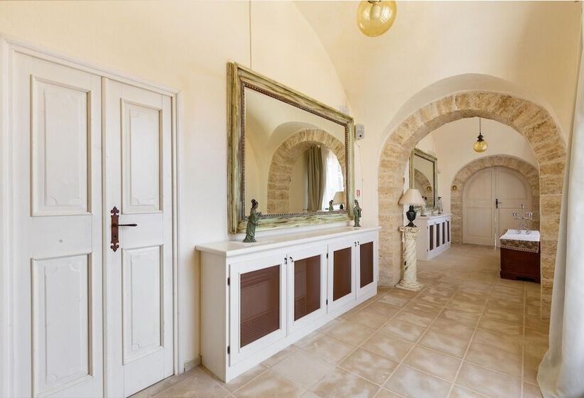 Отель 3376 Masseria Cucuruzza   Superior Dora