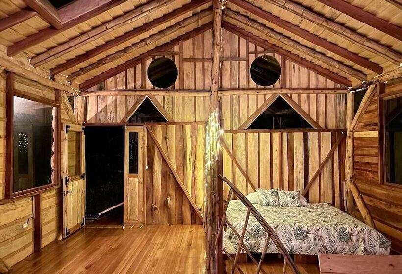 هتل روستایی Eco Finca Hostal Santorum