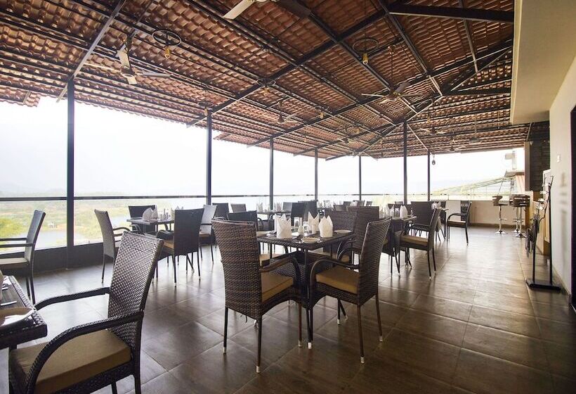 호텔 Span Suites And Villas