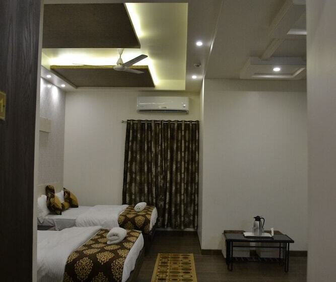 ホテル The Grand Rajwada