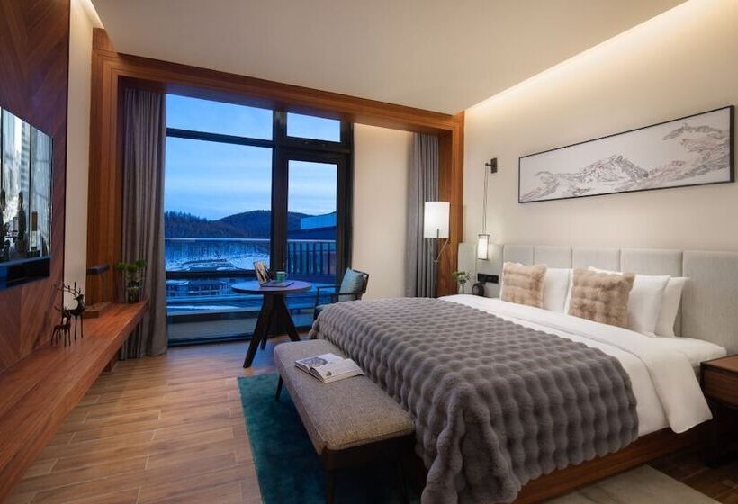 Oakwood Suites Chongli